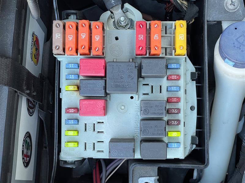 アルファロメオ 155 ヒューズボックス 2111－19－5（2｜電装品