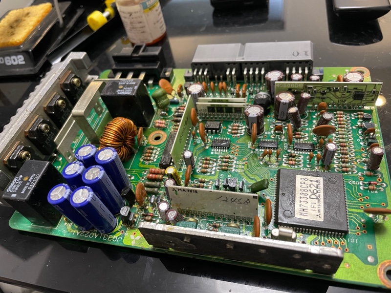 4WS ECU コンデンサ交換（スバル アルシオーネSVX・CXD/CXW）by