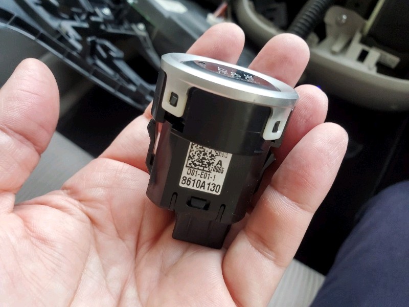 エンジンスタートスイッチ交換（日産 デイズルークス・BA0 (B21A