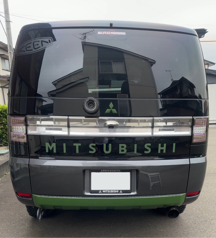 テールランプ交換❗️❗️（三菱 デリカD:5・CV1W/CV2W/CV4W