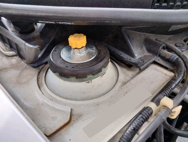 フロントサスアッパーマウント ウレタンスペーサー（ホンダ CR-Z