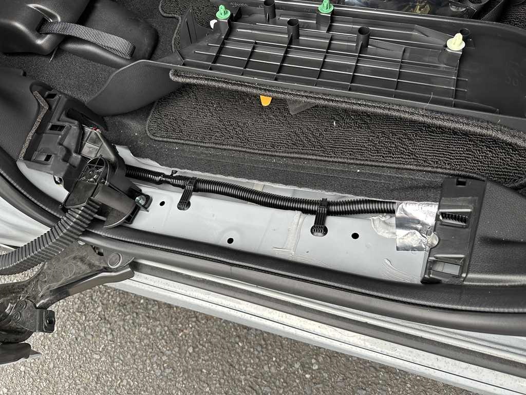 エンラージ商事 N-BOXカスタム パワースライドドア予約ロック