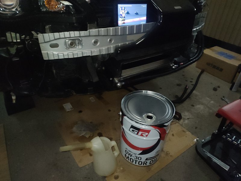 86/BRZ Revolution空冷Vマウントオイルクーラーホース交換