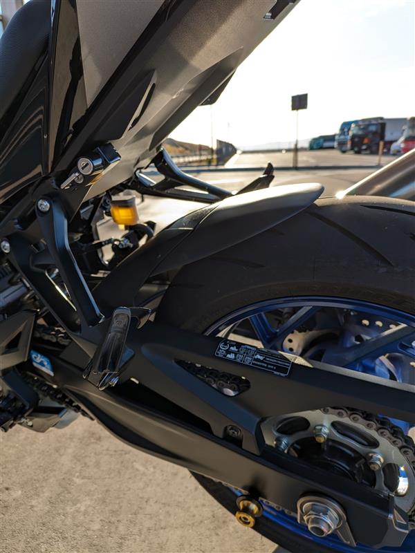 リヤフェンダーエクステンション取り付け（スズキ GSX-S750 ABS