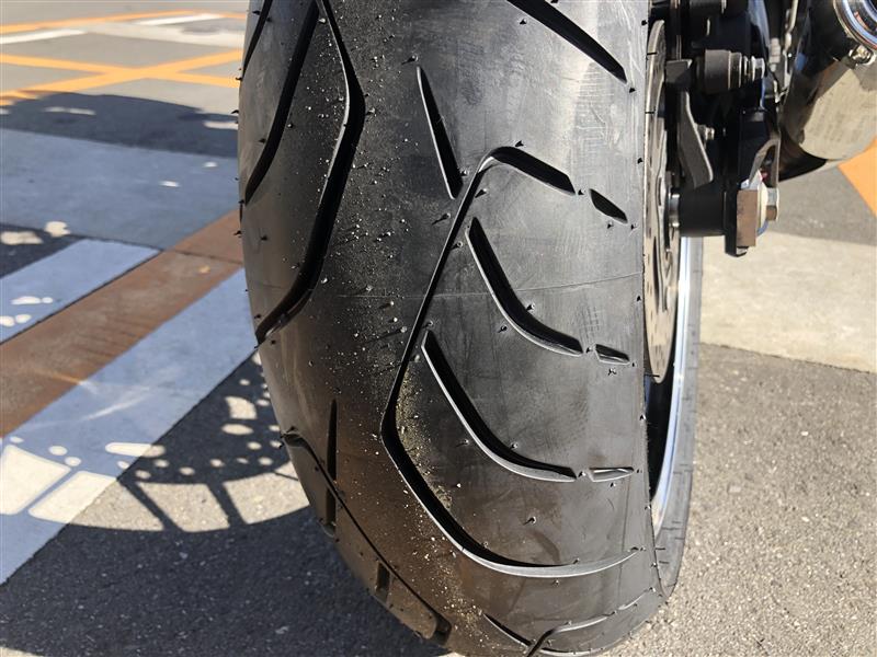 驚きの価格 Z900RS 純正タイヤ GRP300 にくい パーツ