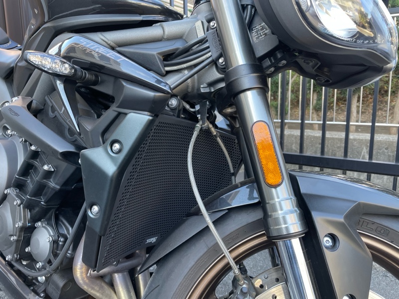 バイクアクセサリー フォークカバー ラジエーターサイドカバー