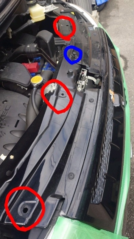純正のフロントカメラを交換しました(三菱 デリカD:5・CV1W 純正のフロントカメラを交換しました(三菱 デリカD:5・CV1W