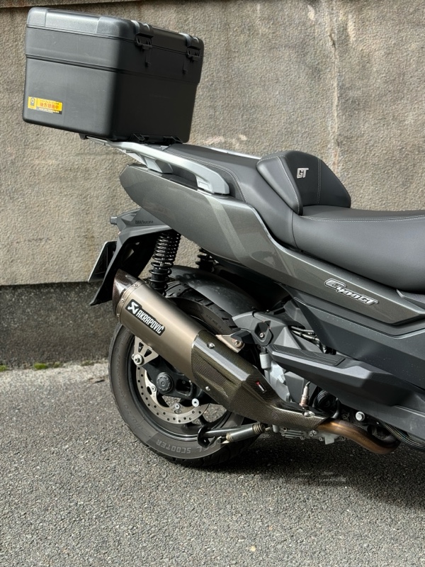 BMWC400GTマフラー　Akrapovic AKRAPOVIC アクラポビッチ Slip-On Line スリップオンマフラー