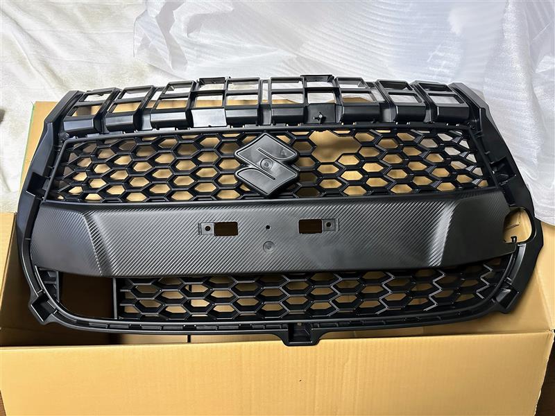 フロントグリル メッシュ化（スズキ スイフトスポーツ・ZC33S