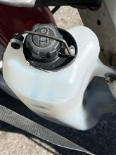 バイクのタンクについて質問です。タンク内の錆は写真程度のもの