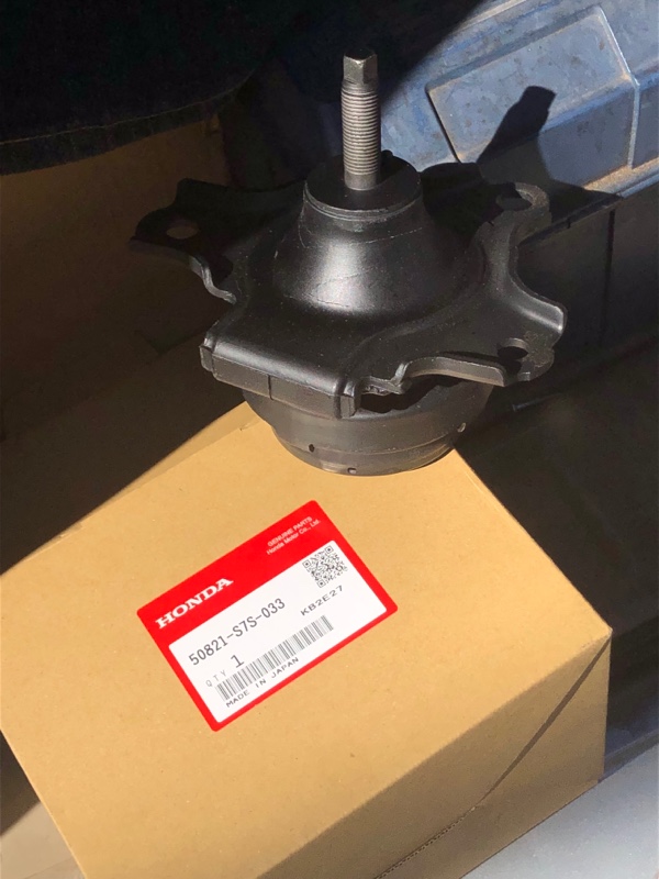 ステップワゴン RF1RF2 前期 後期 エンジンマウント - メルカリ