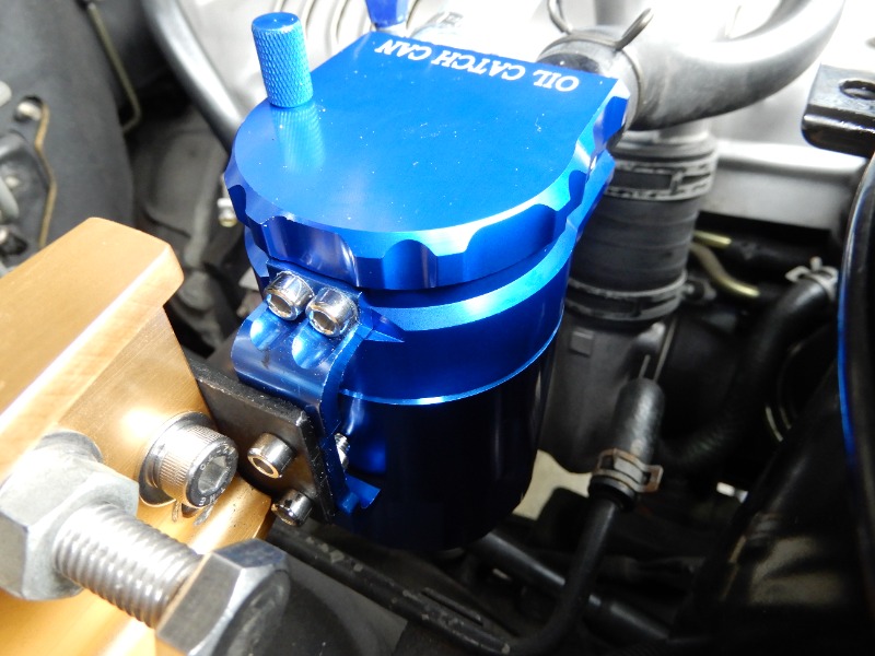 ランクル73（改) オイルキャッチタンクを装着しました（トヨタ