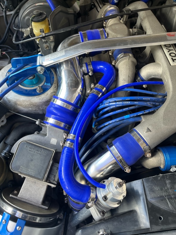 ブローオフバルブのリターンパイプ取り付け(トヨタ ソアラ・Z20 ブローオフバルブのリターンパイプ取り付け(トヨタ ソアラ・Z20