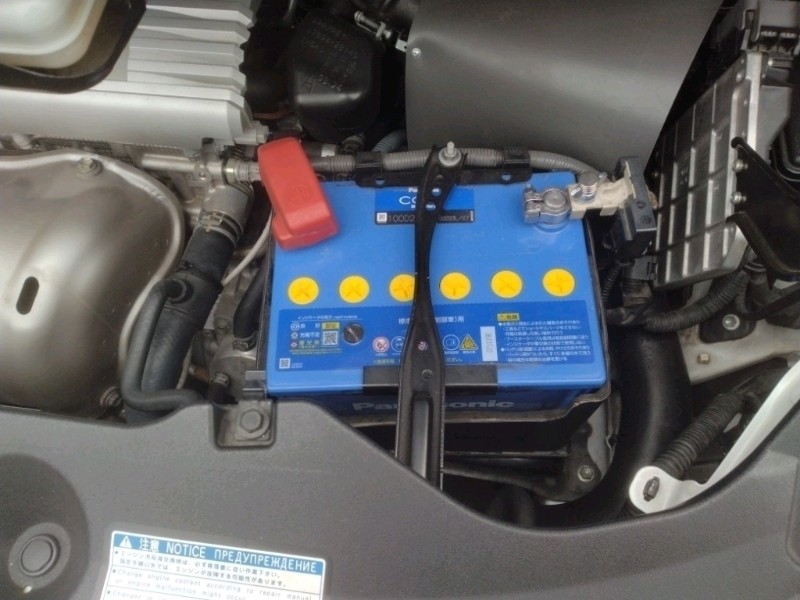 バッテリー交換🔧（トヨタ ヴェルファイア・20系）by ☆モケケ