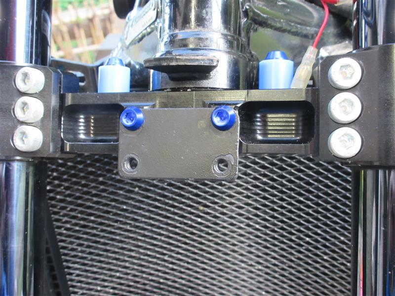 ビキニカウル 20mmダウンブラケット取付（カワサキ ZRX1200R）by