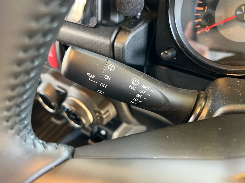 ジムニーJB64W/JB74W用 間欠時間調節付ワイパースイッチ