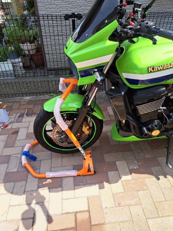 フロントアクスルシャフト交換（カワサキ ZRX1200 DAEG）by