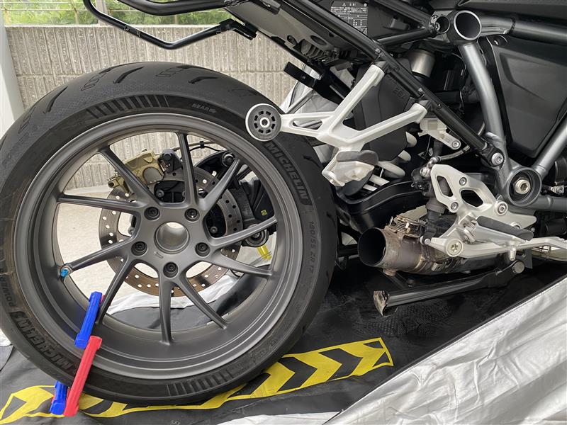 AKRAPOVIC スリップオンサイレンサー交換（BMW R1250RS）by