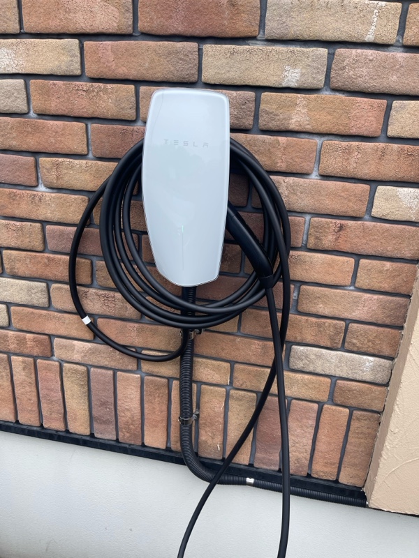 テスラモデル3 ウォールコネクター故障、交換、充電ポート開か