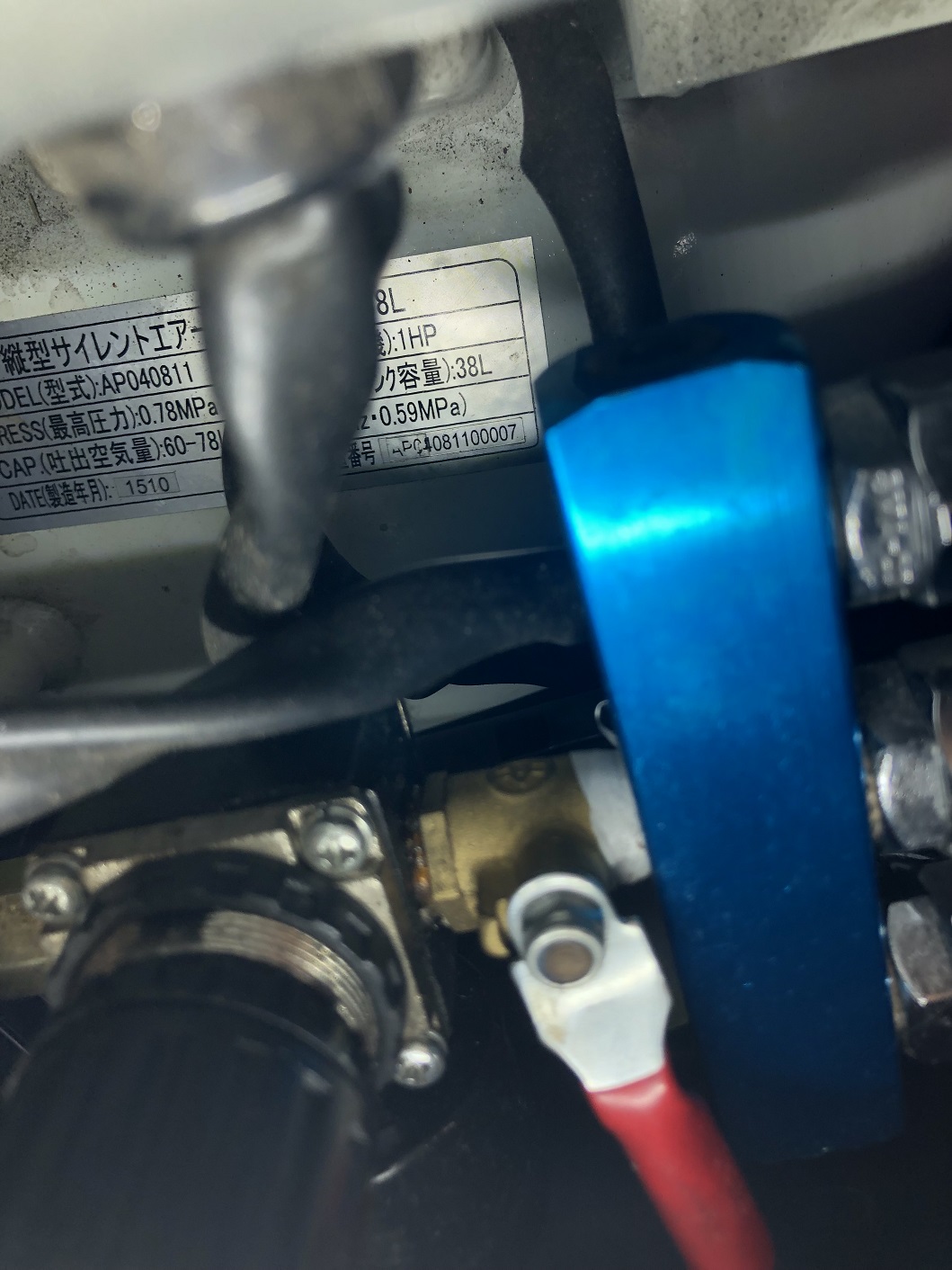 エアコンプレッサー修理（コンデンサー交換）（マツダ RX-7・FD