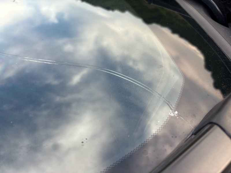 飛び石でフロントガラス交換してもらった（ホンダ オデッセイ