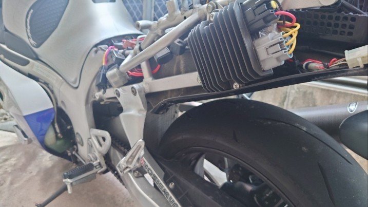 レギュレータ 整流器 見やすい 電圧レギュレータ整流器ホンダ CBR1000 CBR600 CBR 1000 600 RR 600RR 100