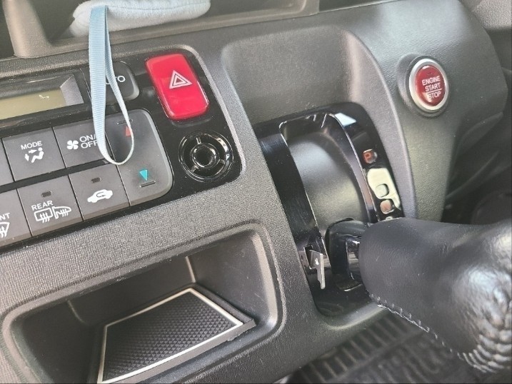 インテリアパネル インパネ部【助手席・運転席】の交換  