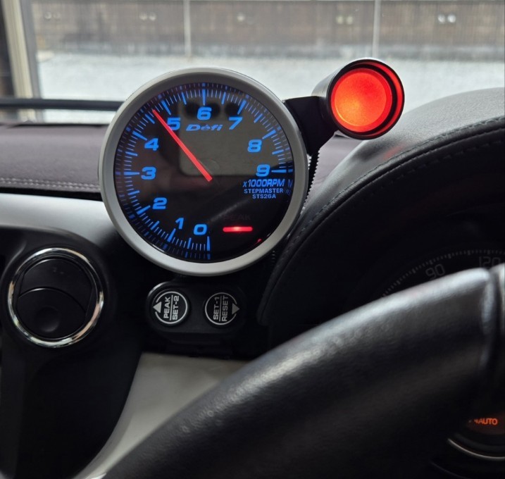 Defi 【Racer Gauge N2】 80φ タコメーター取付（アバルト 500C