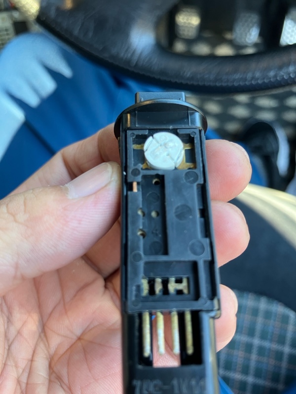 ハザードスイッチバルブ交換+エアコンパネルLED打ち替え