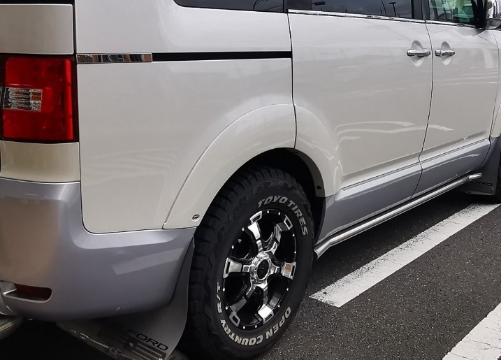 デリカ D5 M/C前 JAOS オーバーフェンダー リアのみ 9mm ブラック