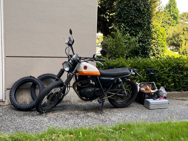 スズキ ST250・グラストラッカー・フロントホイール タイヤ付。 Yahoo!オークション -「st250」(スズキ用) (ホイール)の落札相場