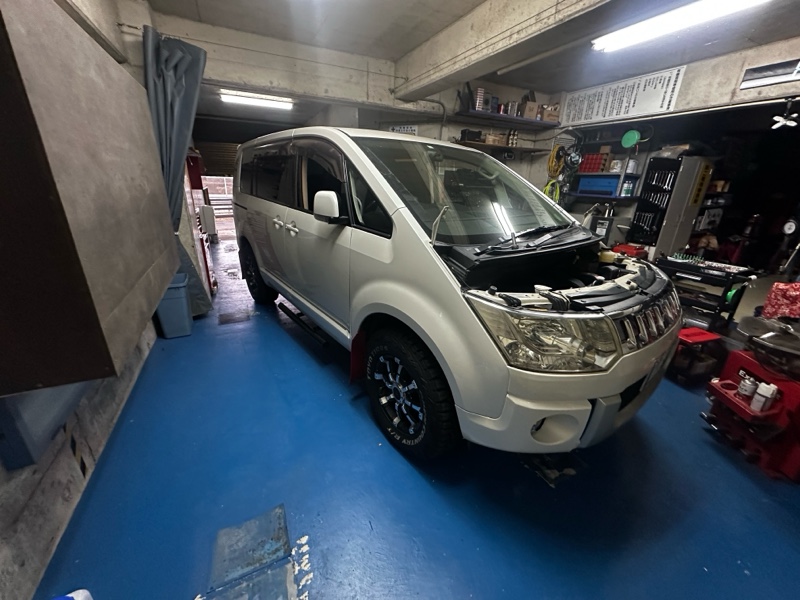 デリカD5 後期化セット バンパー テール W23 ホワイト CV1W CV5W