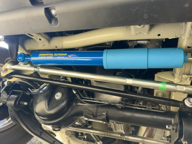 ジムニーシエラjb74純正ダンパーと純正ステアリングダンパー