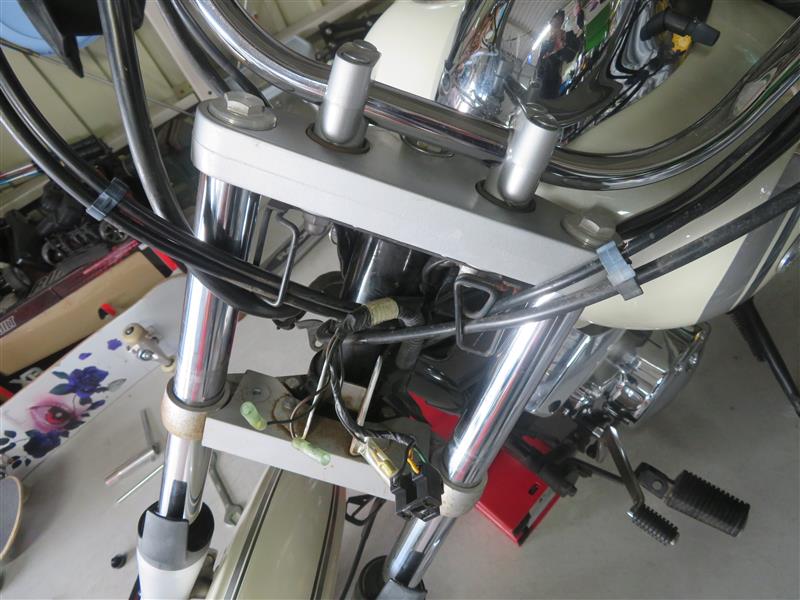 フロントフォークのオーバーホール①（ヤマハ ドラッグスター250