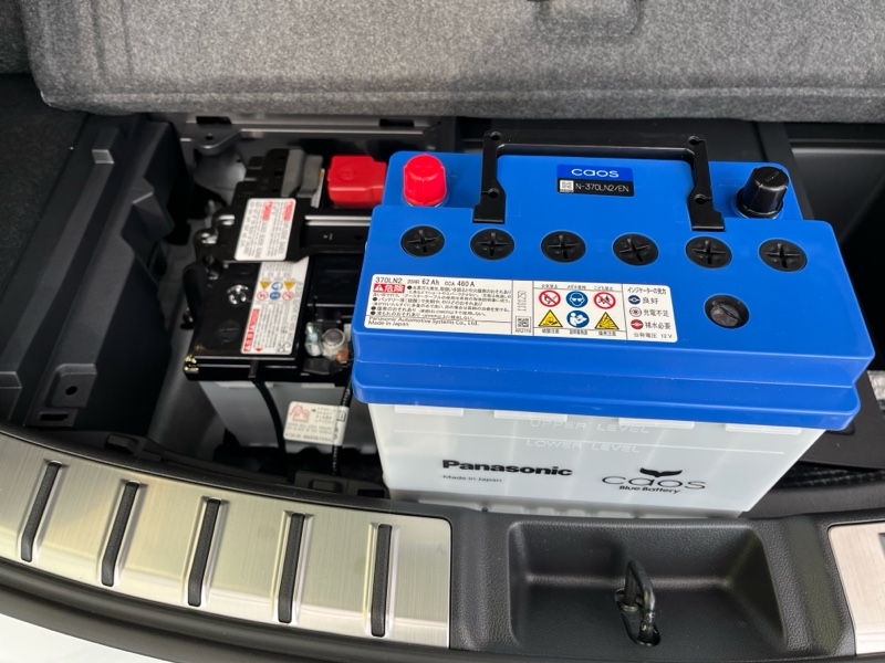 補機バッテリー交換