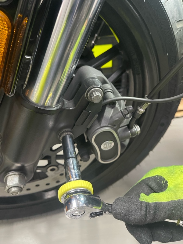 タイヤ交換（フロント編）（ハーレーダビッドソン XL1200CX