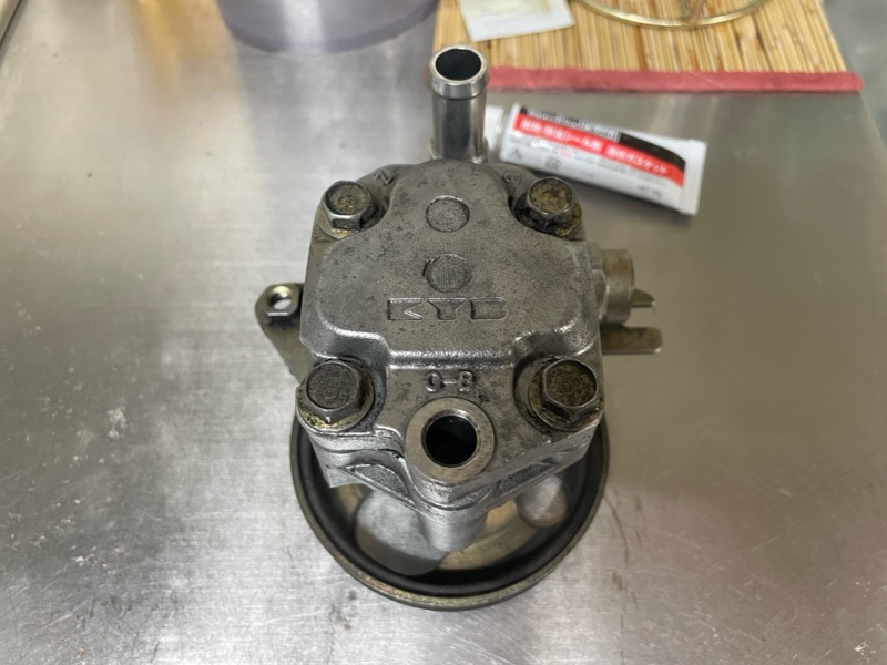 ER34パワステポンプ分解洗浄（日産 スカイライン・R34）by