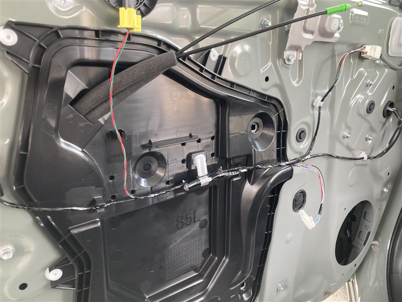 フロントスピーカー取り付け