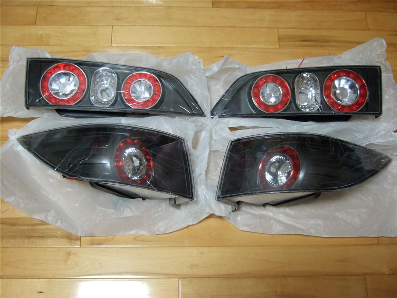 エリシオン用LEDテールランプになります。