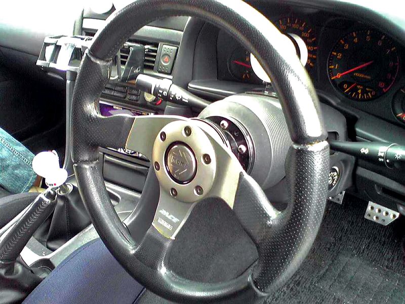 希少 黒入荷！ momo スカイライン | のパーツレビュー Wheel Steering RACE パーツ