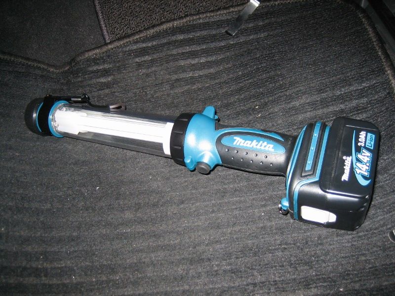マキタ makita ML184 充電式蛍光灯 ライト DC18V(DC14.4V