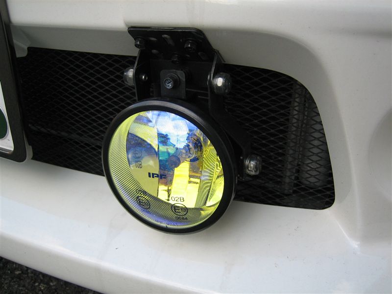 IPF Rev.3フォグランプの電球交換（日産 ノート e-POWER