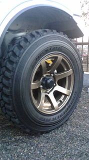 オリジン＆ダンロップ DNA02 16×5.5Jｰ20＆グラントレックMT2 700