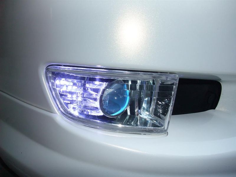 トヨタ純正加工 HIDプロジェクターフォグ＆LED のパーツレビュー