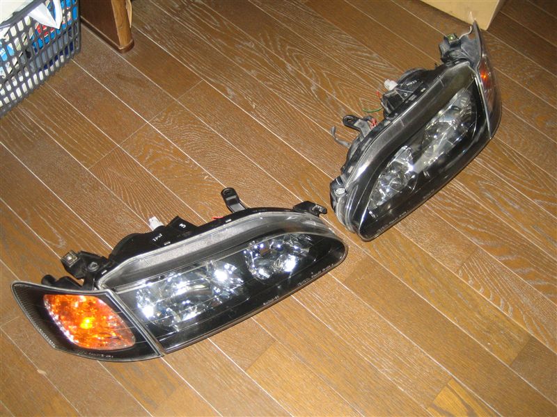 TOYOTA純正 トレノ (AE111)ヘッドライト のパーツレビュー | カローラ
