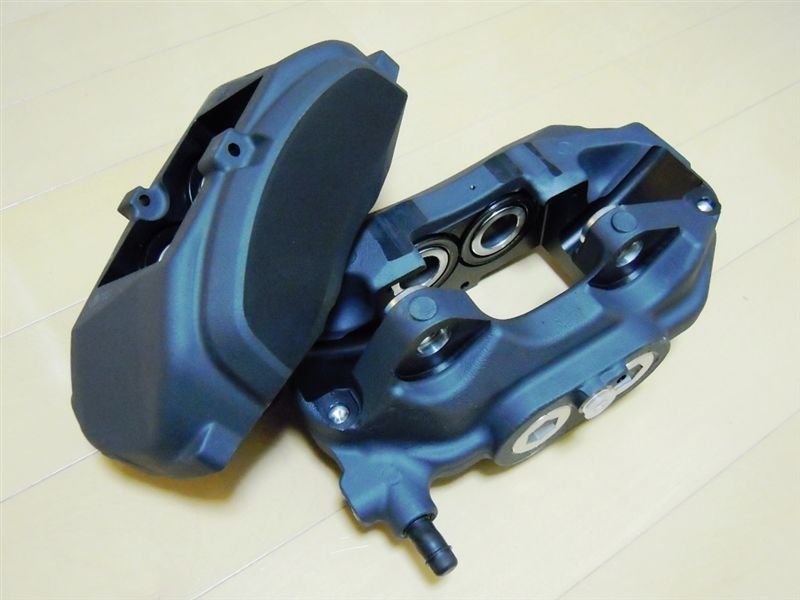 TOYOTA純正 4ポッドキャリパー (ディスクブレーキ シリンダーASSY
