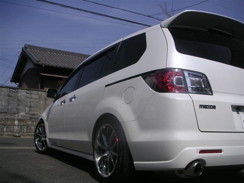 マツダ純正 ly3p後期用赤テール のパーツレビュー | MPV(S-family) | みんカラ マツダ純正 ly3p後期用赤テール のパーツレビュー | MPV(S-family) | みんカラ