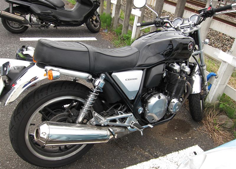 非公認 Kスタイルシート 合皮タイプ のパーツレビュー Cb1100 つきおくん みんカラ