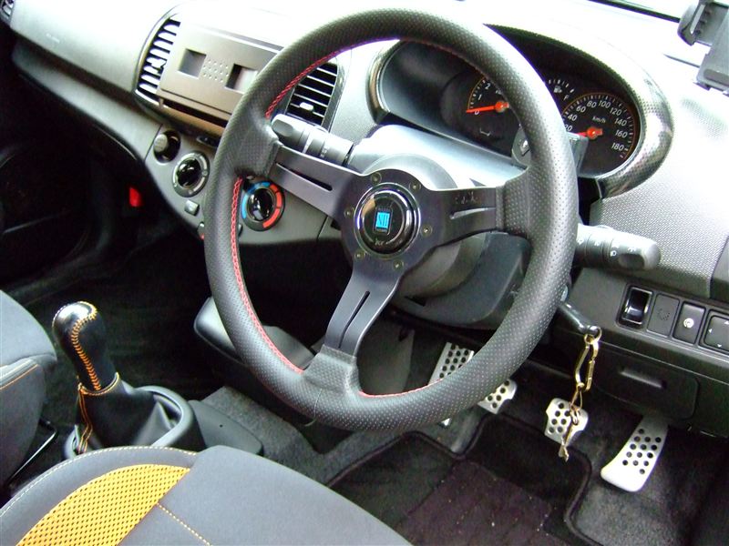 NARDI CLASSIC LEATHER SPORTS TYPE ラリー パンチングレザー NARDI CLASSIC LEATHER SPORTS TYPE ラリー パンチングレザー