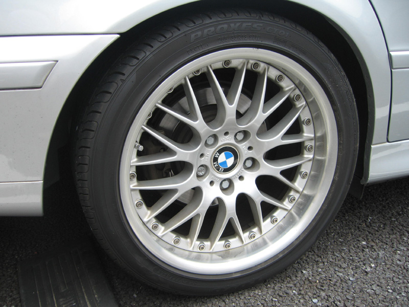 BMW(純正) クロスコンポジットⅡ のパーツレビュー | 5シリーズ